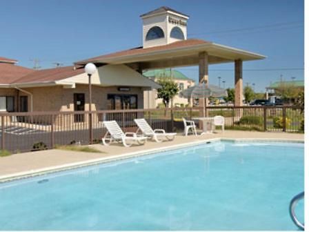 Econo Lodge Franklin Удобства фото