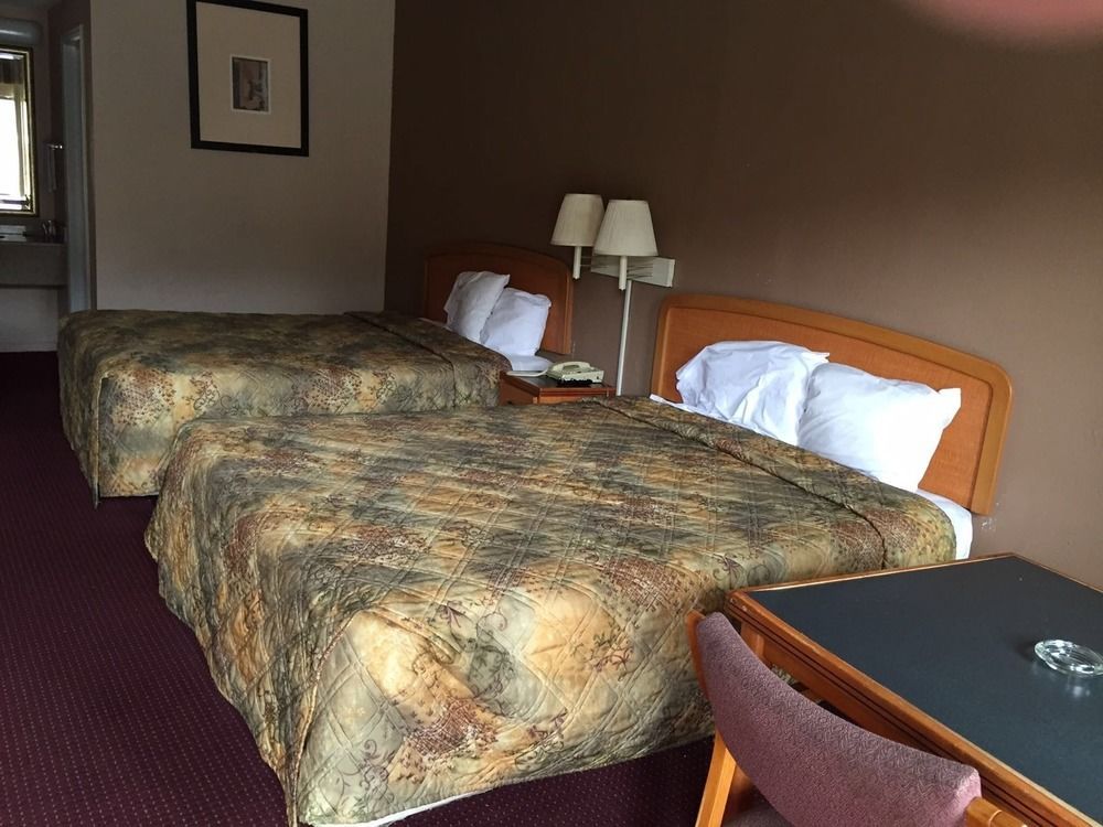 Econo Lodge Franklin Экстерьер фото